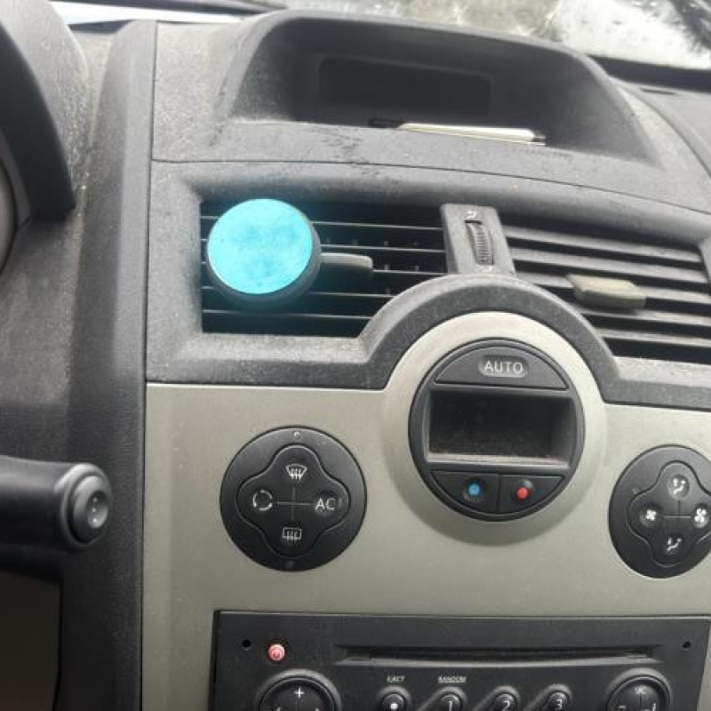 Compteur RENAULT MEGANE 2 Photo n°17