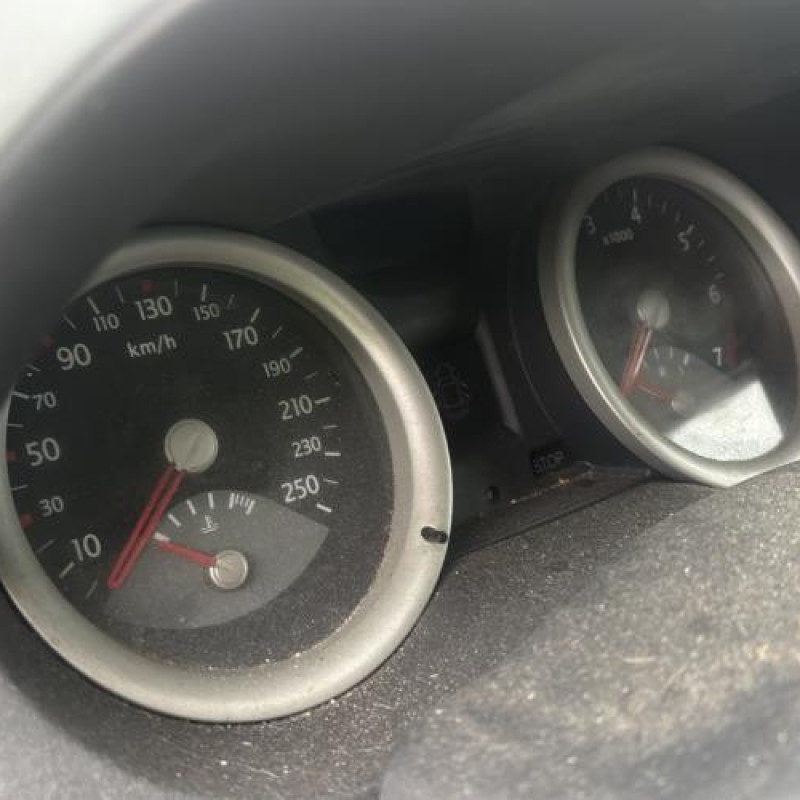 Compteur RENAULT MEGANE 2 Photo n°19