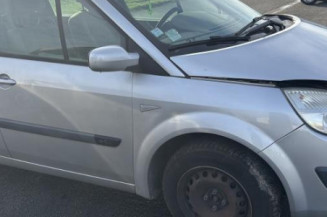 Reservoir essence RENAULT SCENIC 2