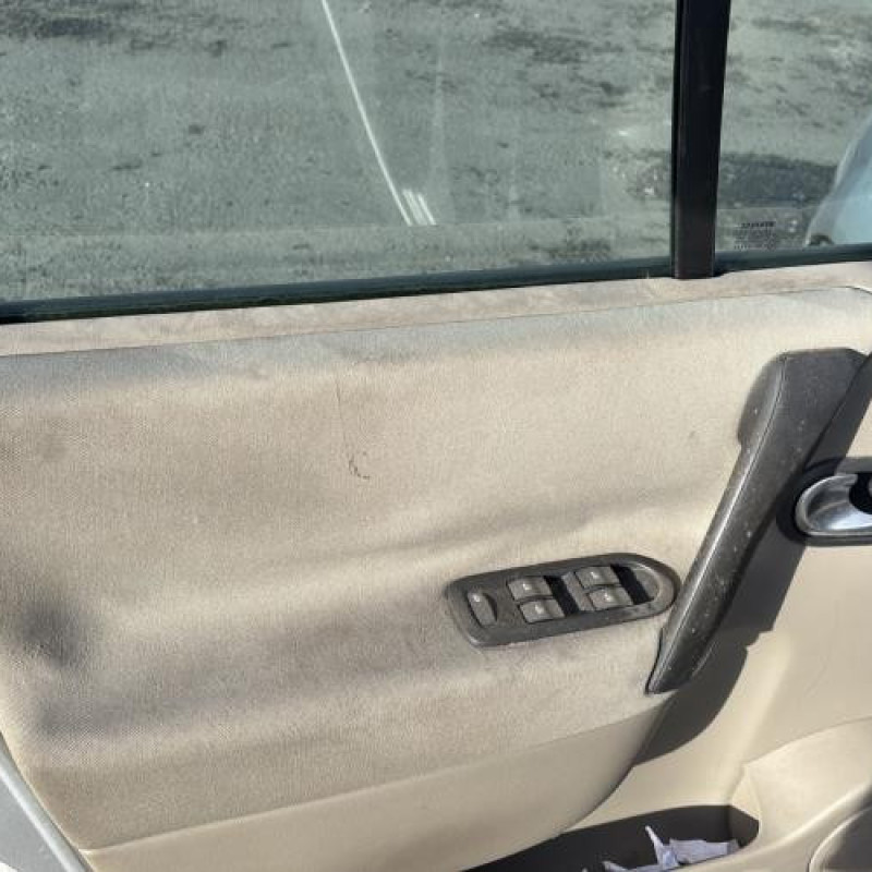 Reservoir essence RENAULT SCENIC 2 Photo n°10