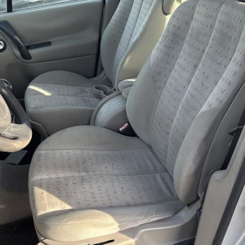 Reservoir essence RENAULT SCENIC 2 Photo n°12