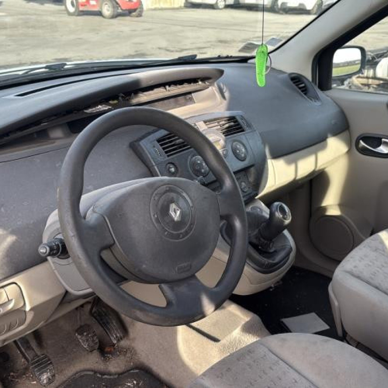 Reservoir essence RENAULT SCENIC 2 Photo n°13