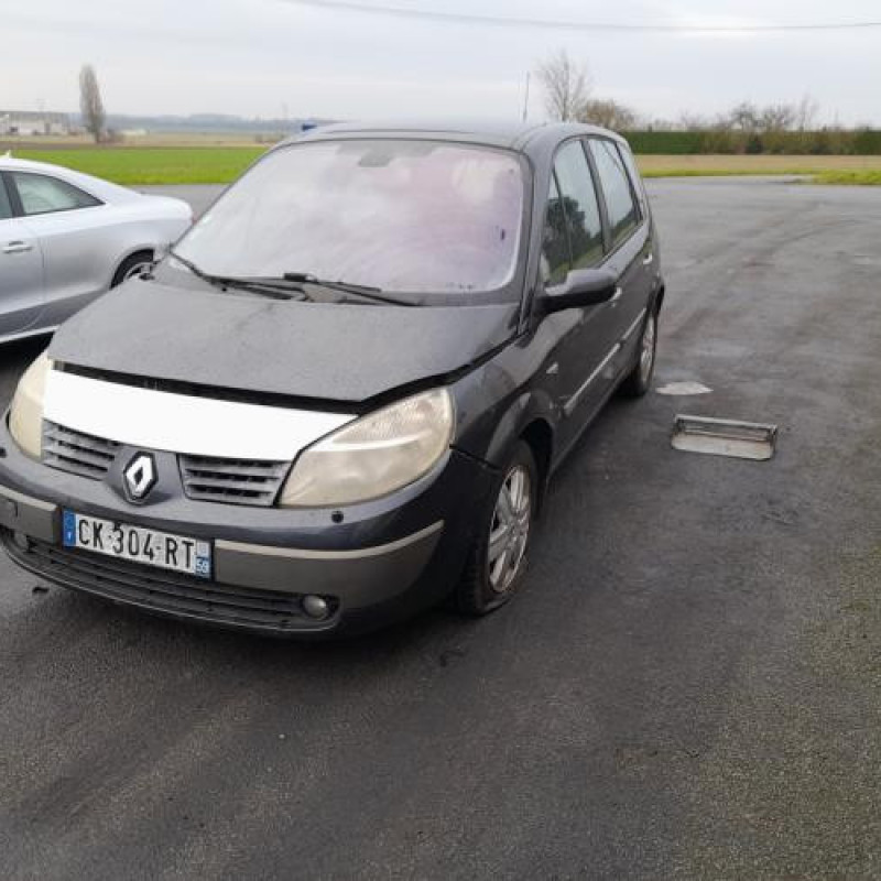 Reservoir essence RENAULT SCENIC 2 Photo n°1