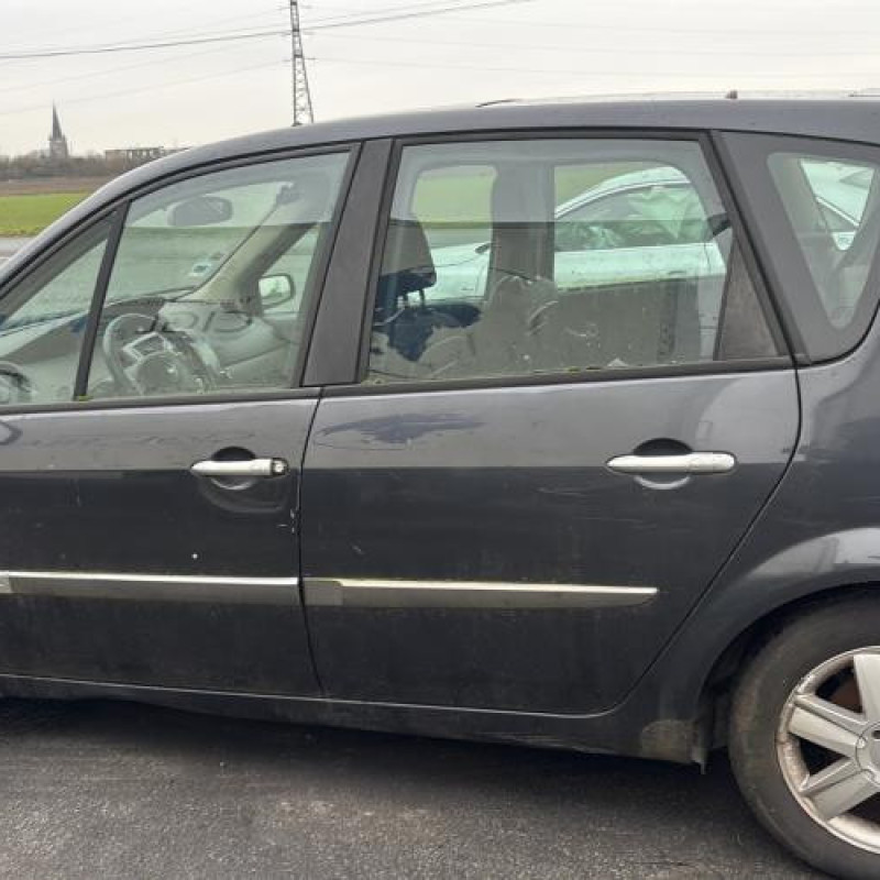 Reservoir essence RENAULT SCENIC 2 Photo n°19