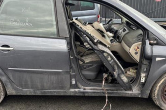 Reservoir essence RENAULT SCENIC 2