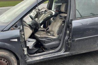 Reservoir essence RENAULT SCENIC 2