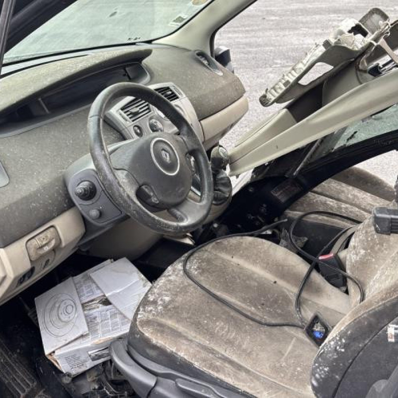 Reservoir essence RENAULT SCENIC 2 Photo n°9