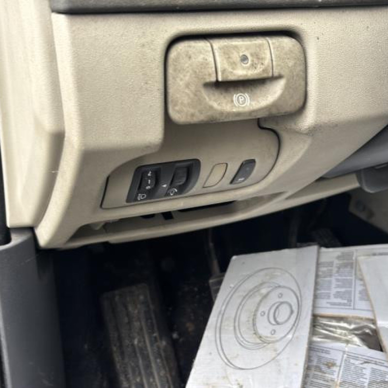 Reservoir essence RENAULT SCENIC 2 Photo n°14