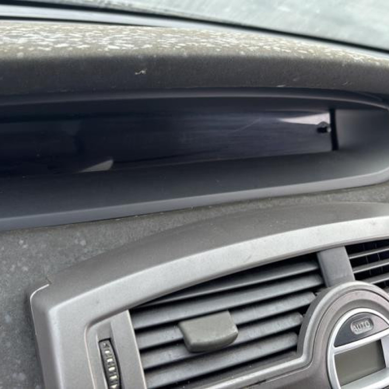 Reservoir essence RENAULT SCENIC 2 Photo n°15