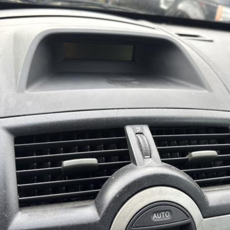 Reservoir essence RENAULT MEGANE 2 Photo n°19