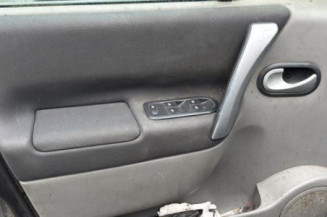 Reservoir essence RENAULT GRAND SCENIC 2