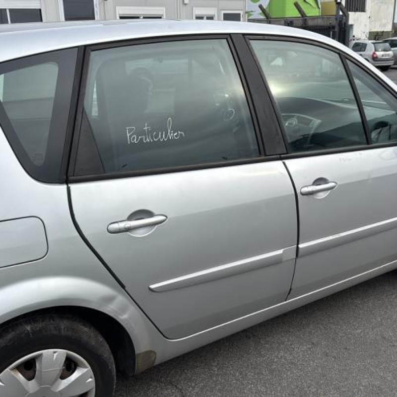 Reservoir essence RENAULT SCENIC 2 Photo n°7