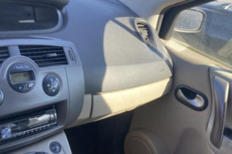 Reservoir essence RENAULT SCENIC 2