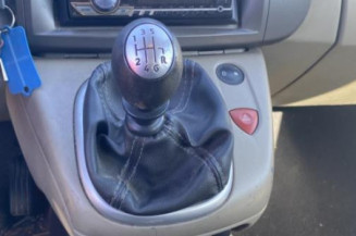 Reservoir essence RENAULT SCENIC 2