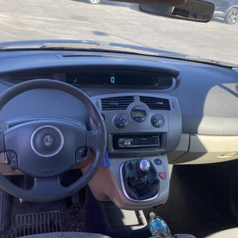 Reservoir essence RENAULT SCENIC 2 Photo n°10