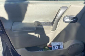 Reservoir essence RENAULT SCENIC 2