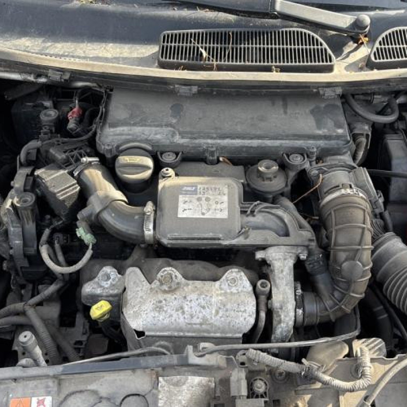 Moteur FORD FIESTA 6 Photo n°19