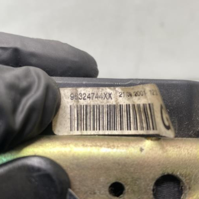Ceinture avant gauche CITROEN SAXO Photo n°4