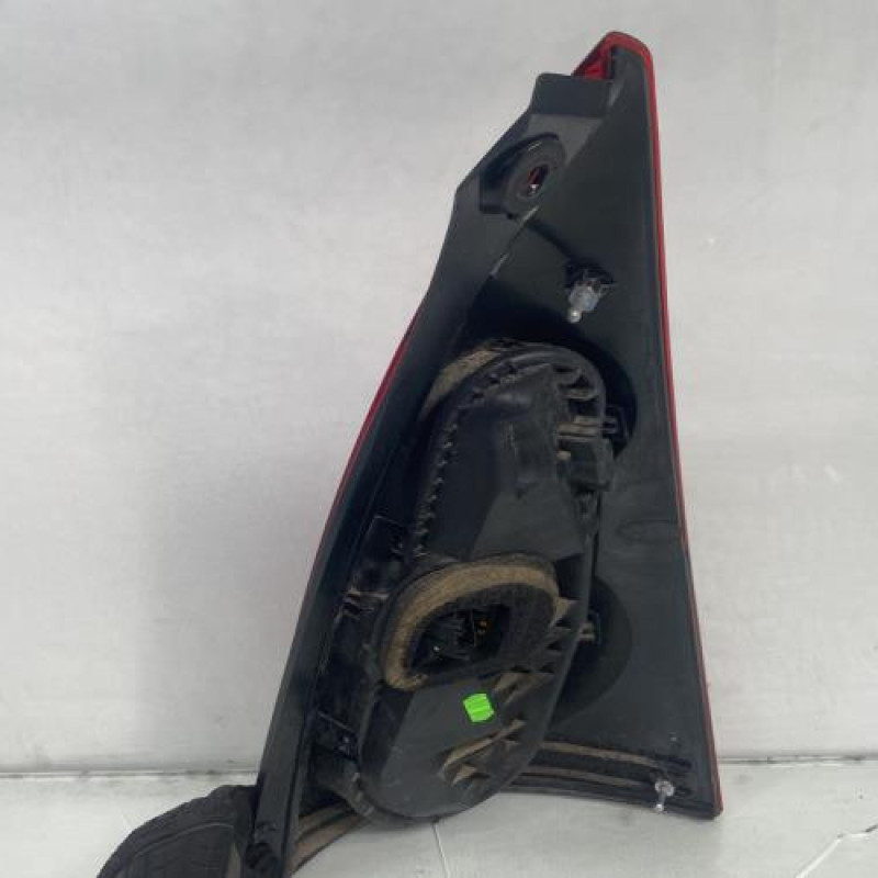 Feu arriere principal gauche (feux) PEUGEOT 107 Photo n°3