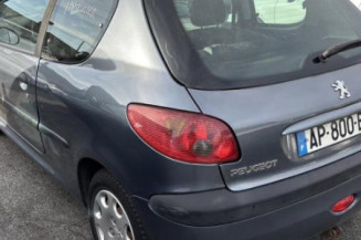 Pompe à carburant PEUGEOT 206