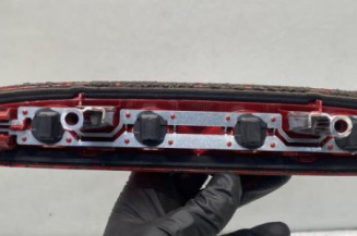 Feu arriere stop central PEUGEOT 208 1