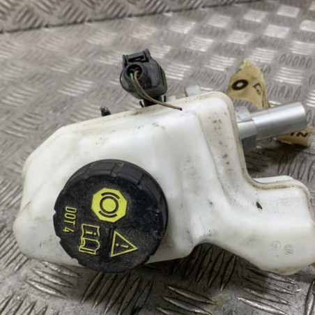 Maitre cylindre (freinage) AUDI A3 4 Photo n°1