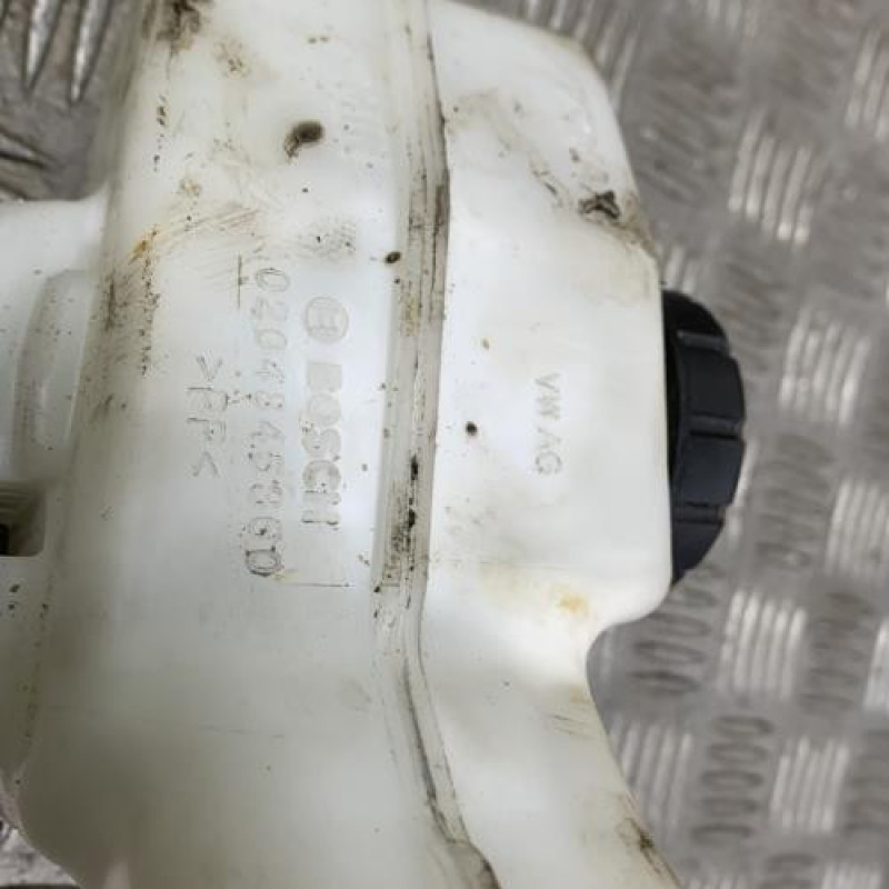 Maitre cylindre (freinage) AUDI A3 4 Photo n°2