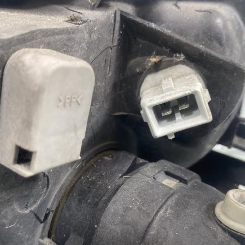 Optique avant principal droit (feux)(phare) PEUGEOT 206 Photo n°3