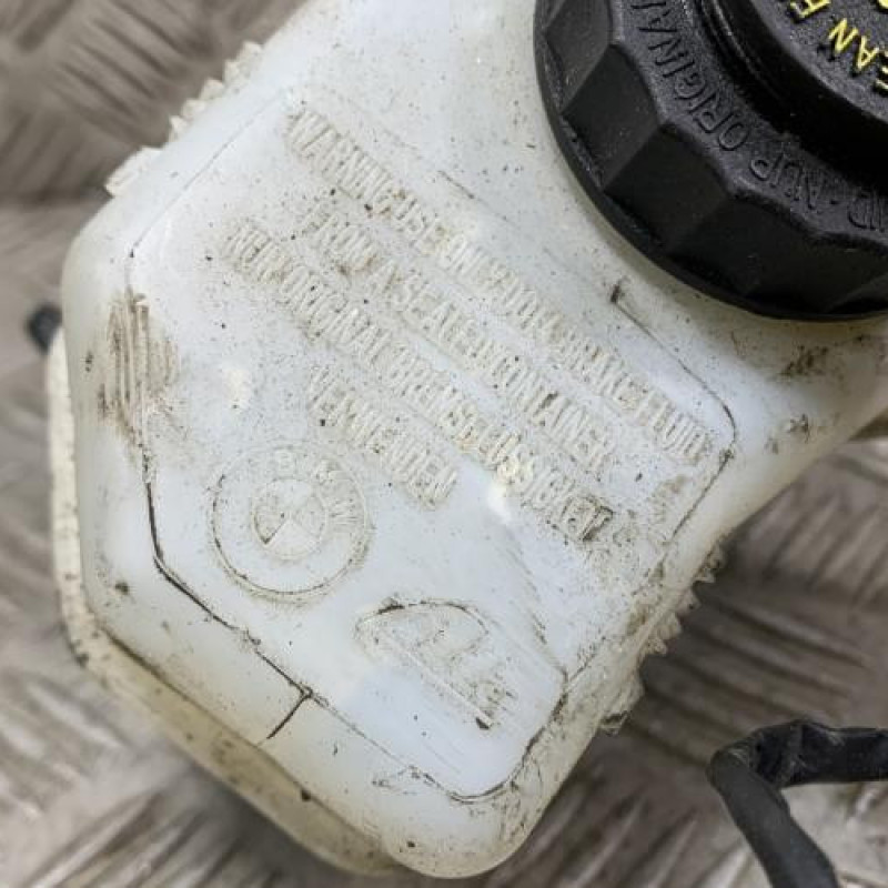 Maitre cylindre (freinage) BMW X1 E84 Photo n°2