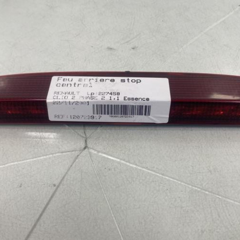 Feu arriere stop central RENAULT CLIO 2 Photo n°2