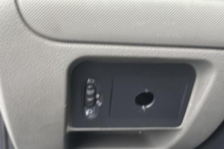 Feu arriere stop central RENAULT CLIO 2