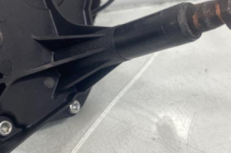 Moteur essuie glace arriere OPEL CORSA C