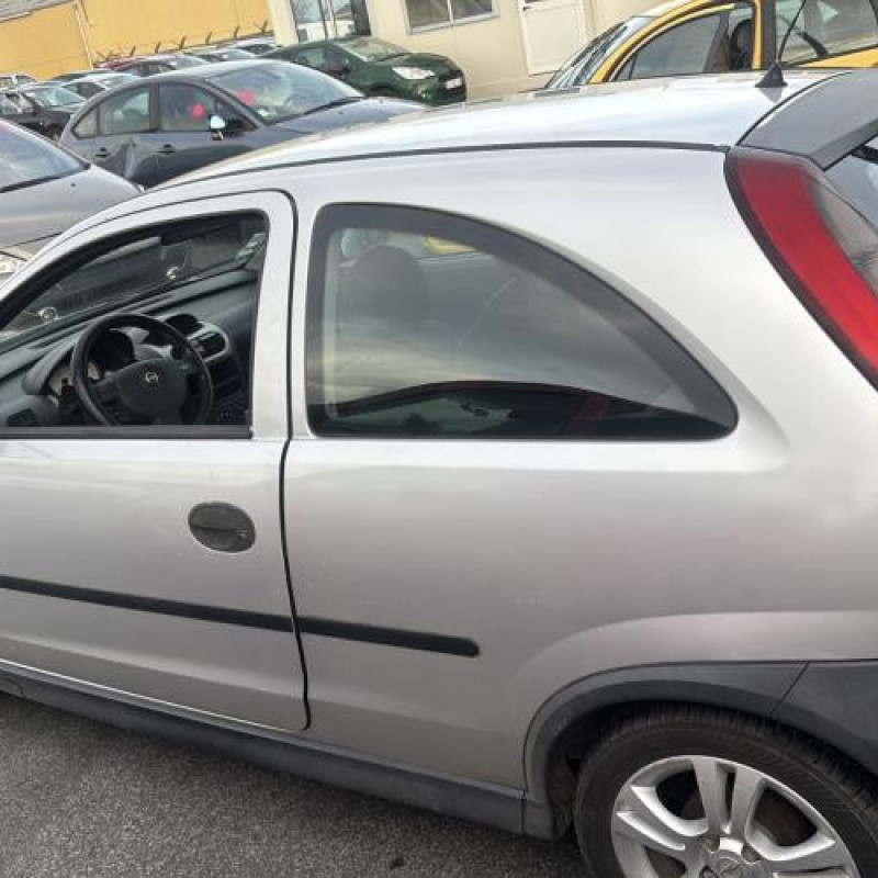 Moteur essuie glace arriere OPEL CORSA C Photo n°10