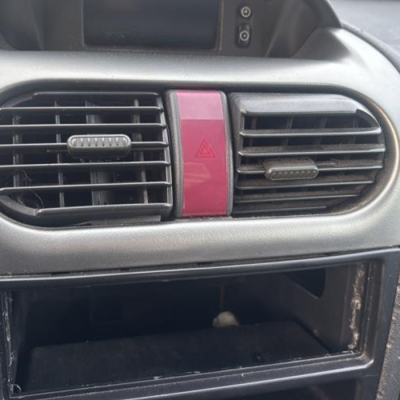 Moteur essuie glace arriere OPEL CORSA C Photo n°20