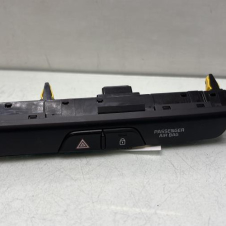 Bouton de warning KIA STONIC Photo n°1