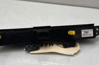 Bouton de warning KIA STONIC