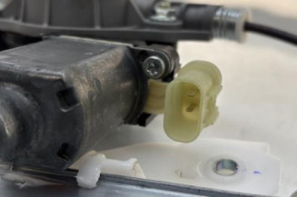 Leve vitre electrique arriere droit KIA STONIC