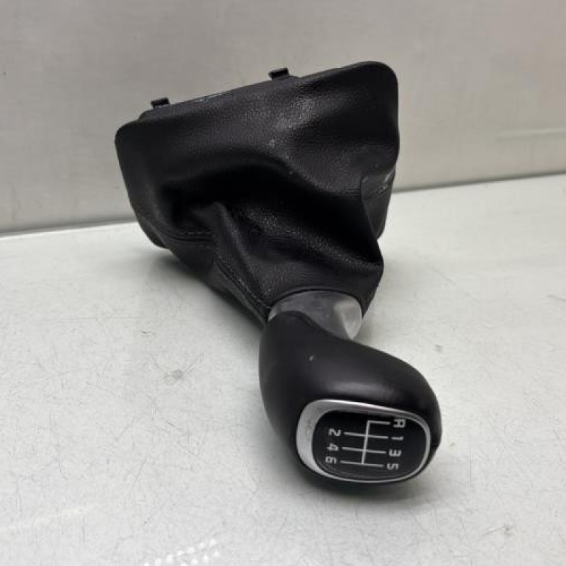 Pommeau de vitesses KIA STONIC Photo n°1