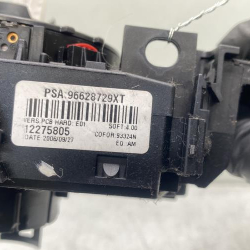 Com (Bloc Contacteur Tournant+Commodo Essuie Glace+Commodo Phare) PEUGEOT 307 Photo n°9