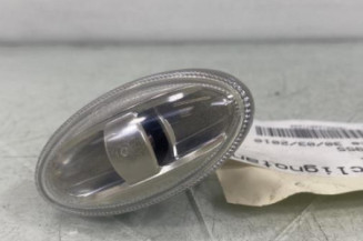 Repetiteur clignotant avant droit  (Feux) PEUGEOT 206+ Photo n°1