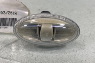 Repetiteur clignotant avant gauche (Feux) PEUGEOT 206+ Photo n°1