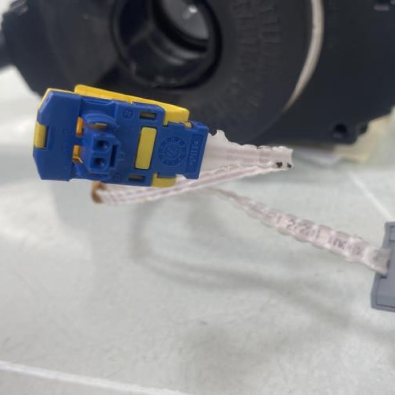 Com (Bloc Contacteur Tournant+Commodo Essuie Glace+Commodo Phare) PEUGEOT 206+ Photo n°6