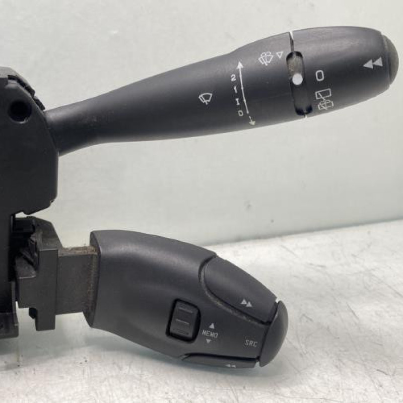 Com (Bloc Contacteur Tournant+Commodo Essuie Glace+Commodo Phare) CITROEN C2 Photo n°3