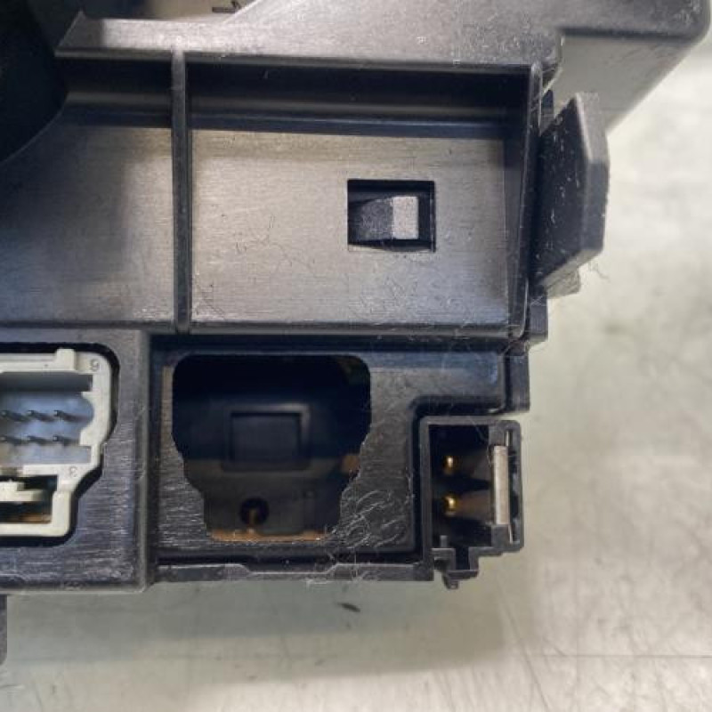 Com (Bloc Contacteur Tournant+Commodo Essuie Glace+Commodo Phare) CITROEN C2 Photo n°8