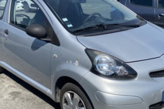 Aile avant droit TOYOTA AYGO 1