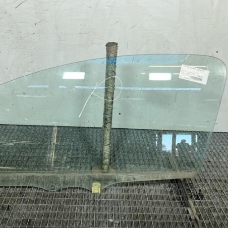 Vitre avant gauche TOYOTA AYGO 1 Photo n°1