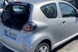 Vitre avant gauche TOYOTA AYGO 1