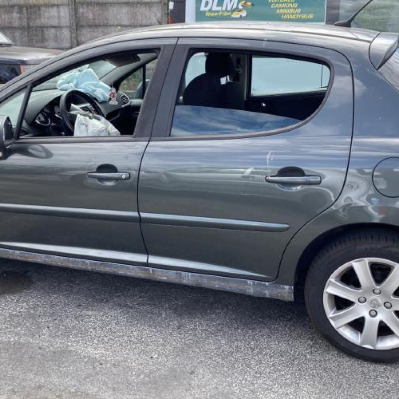 Boitier servitude moteur (BSM) PEUGEOT 207 Photo n°10