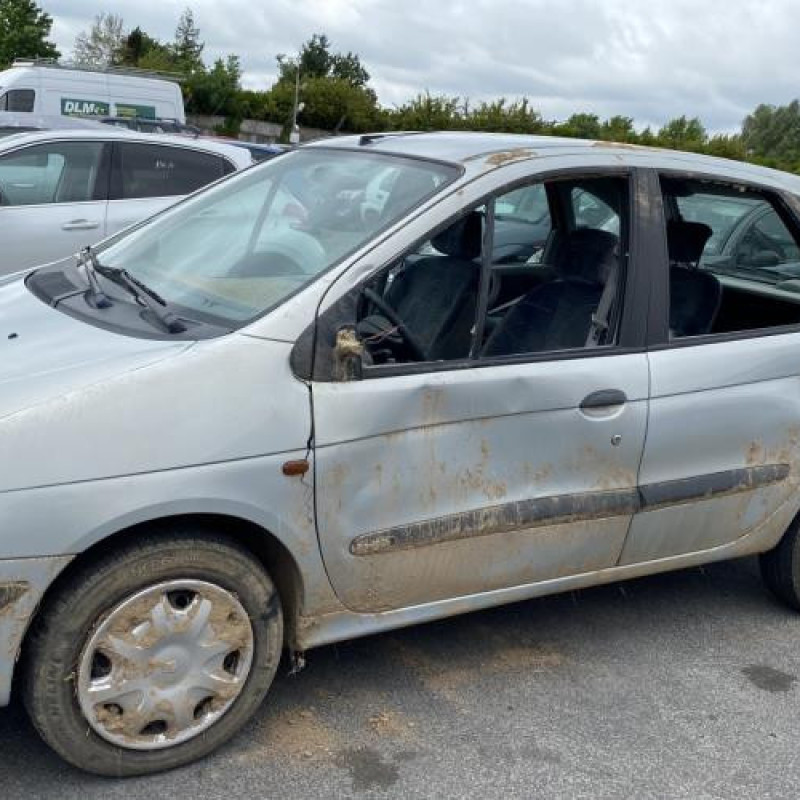 Moteur RENAULT SCENIC 1 Photo n°20