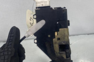 Serrure avant gauche PEUGEOT 407